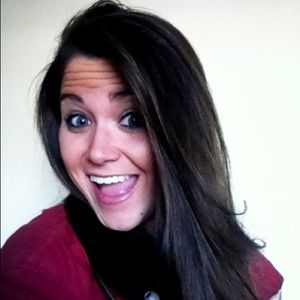 Meet your Posher, Angelica